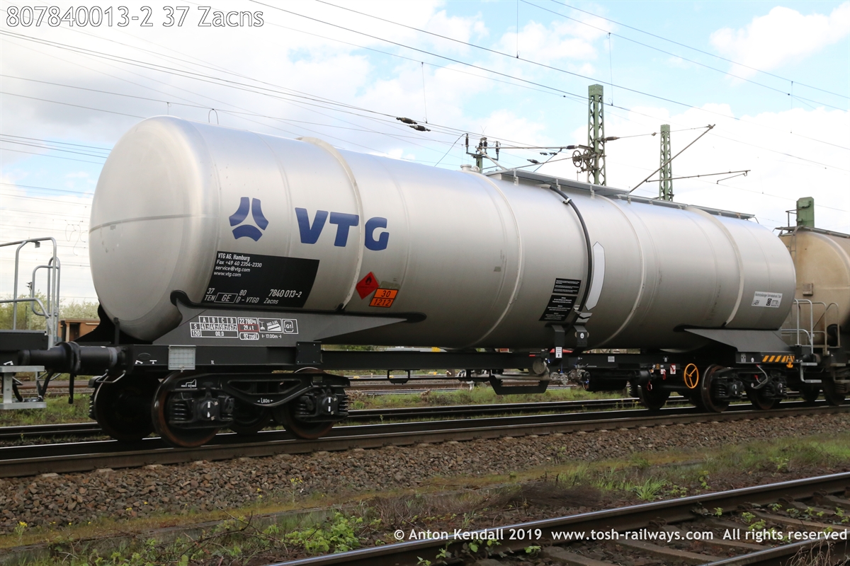 807840013-2_37 Zacns.JPG